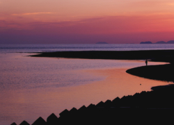 夕照の余韻に包まれて