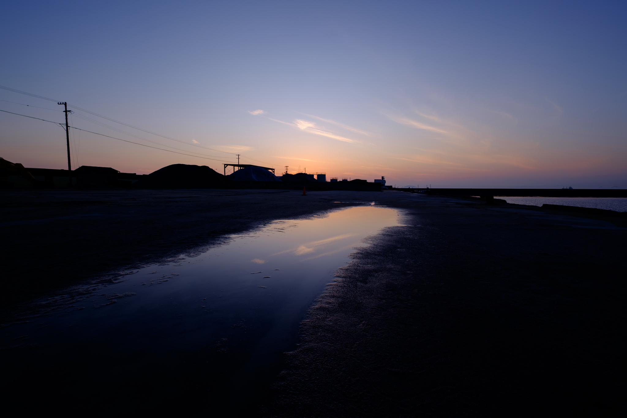 残光、水溜まりに眠る